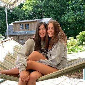 Meet your Posher, Carley